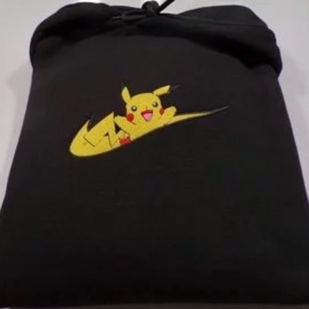 Pikachu Electric Pokemon black hoodie - Picture 3 of 3